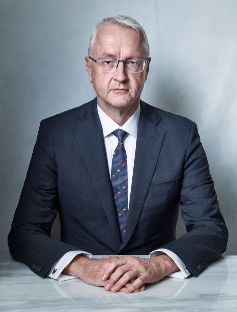 Henein Hutchison Robitaille LLP Scott Hutchison
